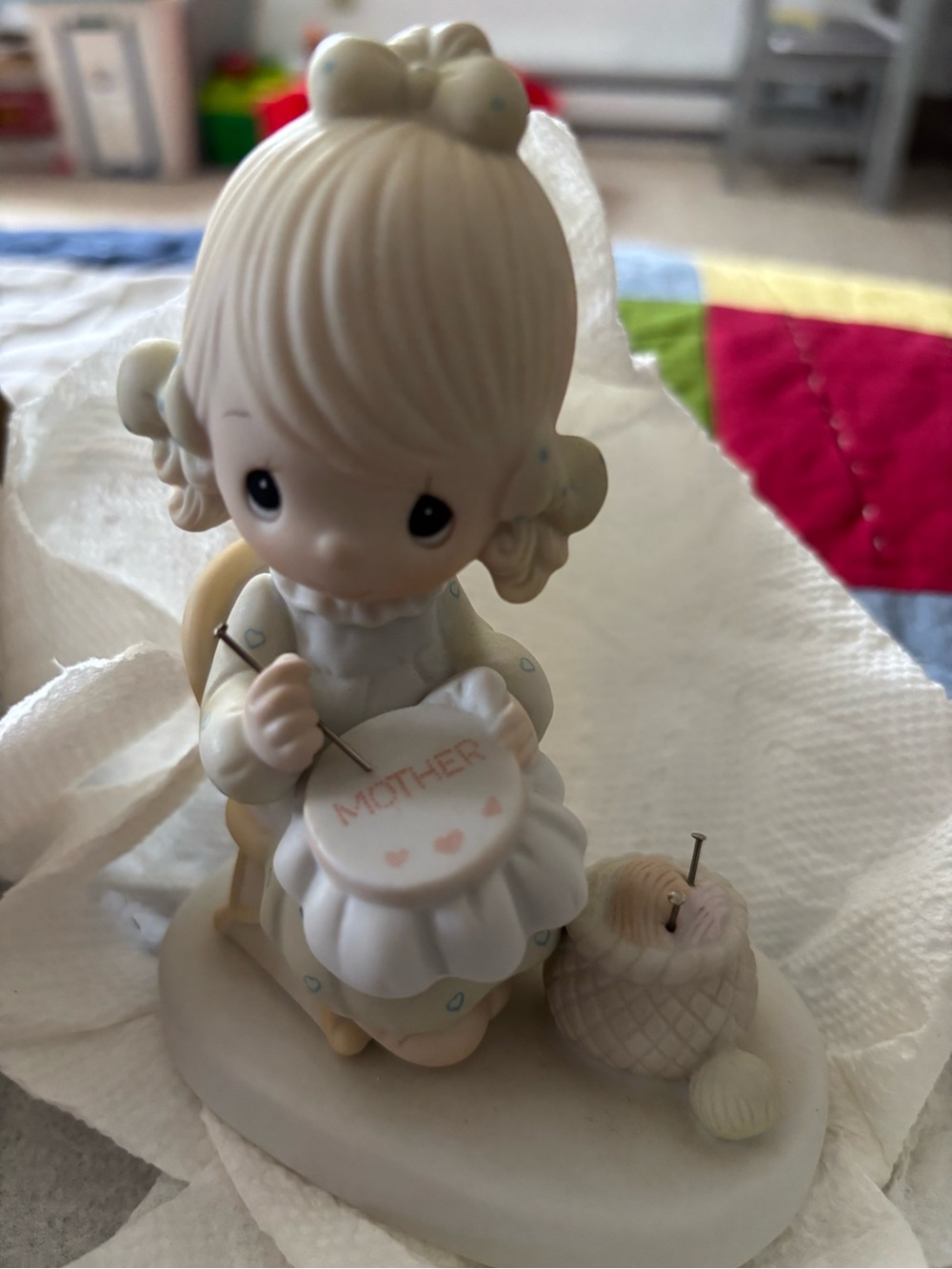 Precious Moments “Mother So Dear” 1979 Figurine